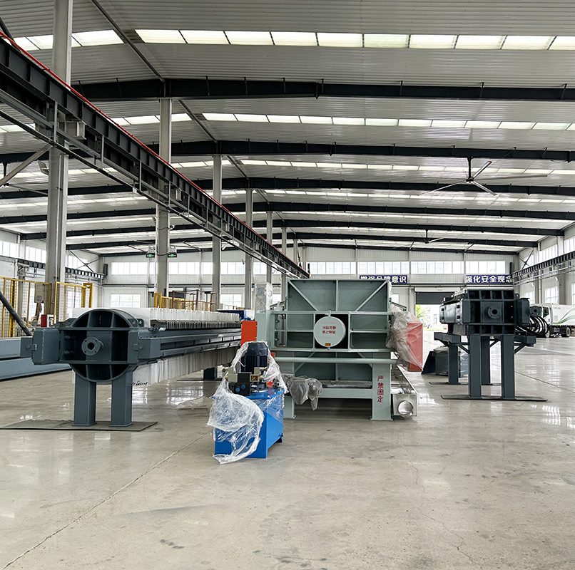 全自動(dòng)壓濾機(jī)11 全自動(dòng)壓濾機(jī)11