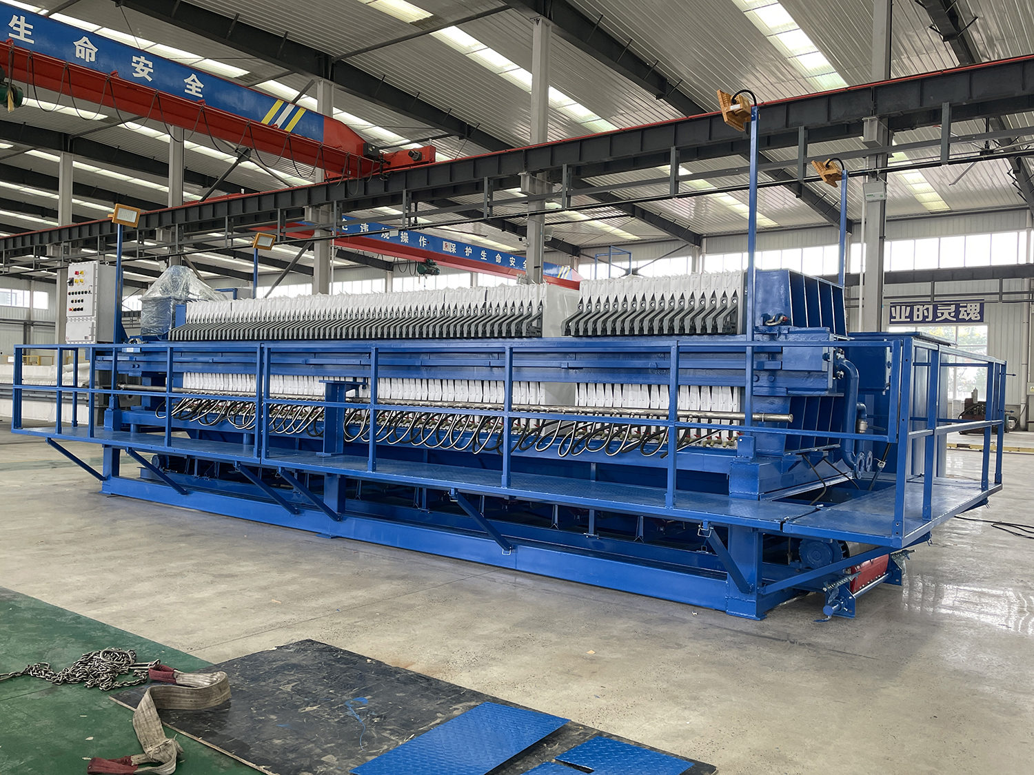 移動(dòng)式-隔膜壓濾機(jī)6 移動(dòng)式-隔膜壓濾機(jī)6